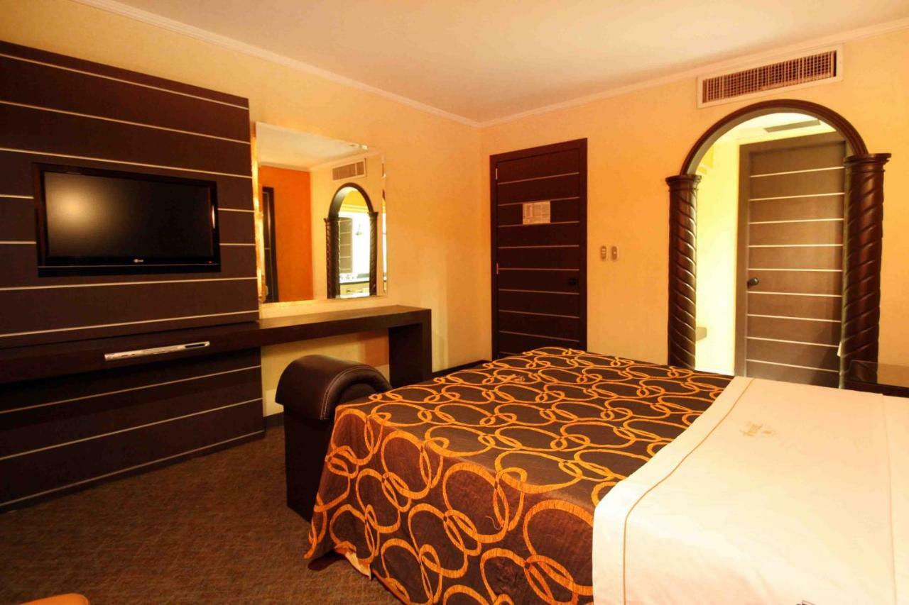גואדלחארה Motel Mirage מראה חיצוני תמונה