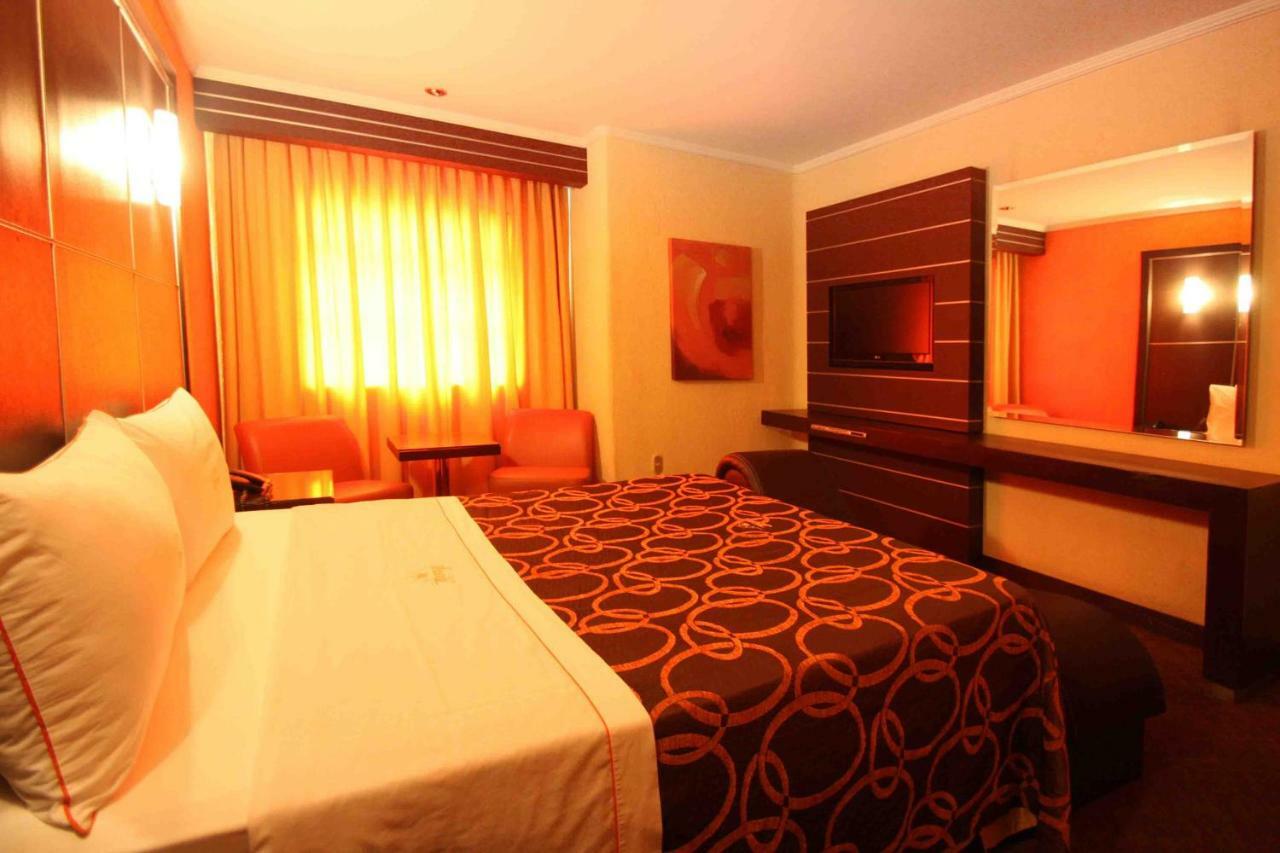 גואדלחארה Motel Mirage מראה חיצוני תמונה